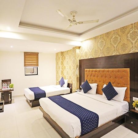 Hotel Iconic Near Delhi Igi International Airport New Delhi Exterior photo